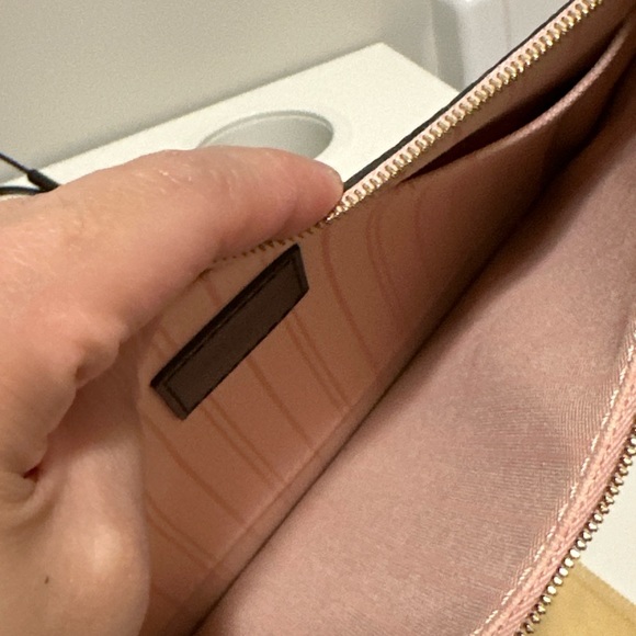 LV Neverfull MM - Picture 4 of 14